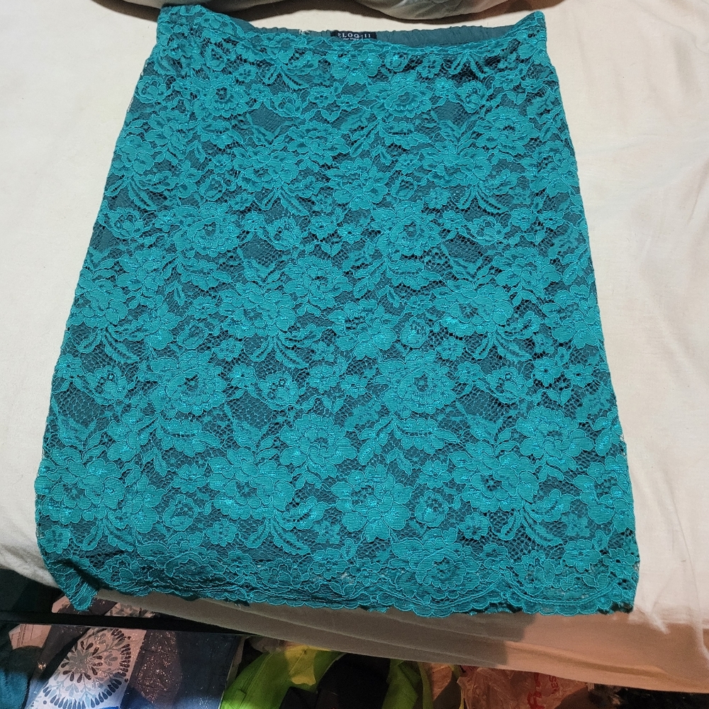 Eloqui Lace Skirt